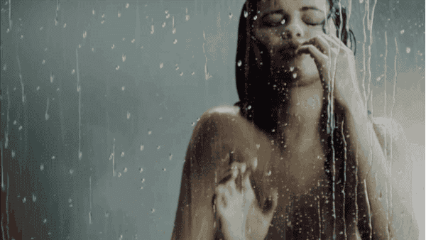 An Incomplete List Of Things Selena Gomez Looks Good In