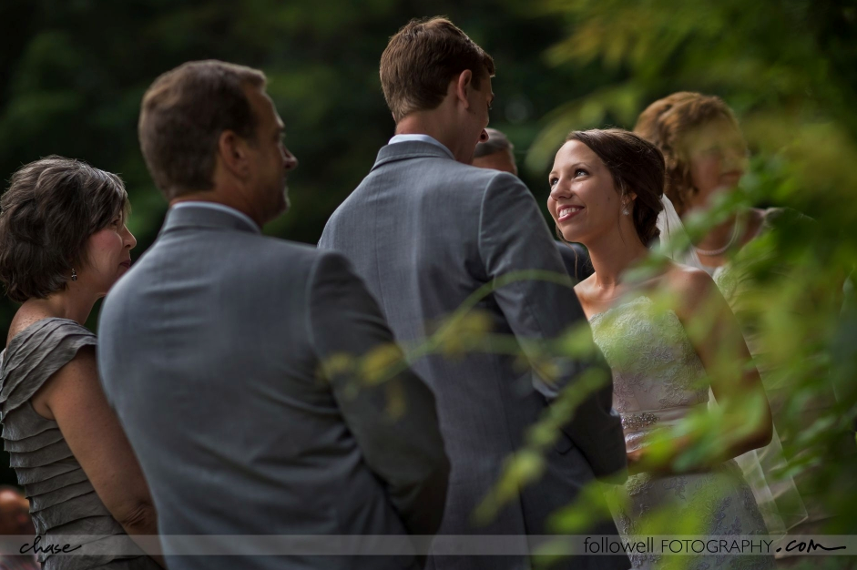 This Photographer Slipped And Took The Best Wedding Photo Ever