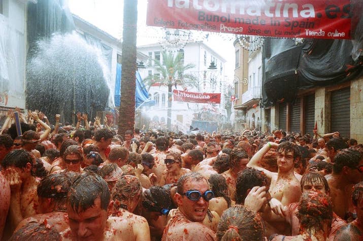 Head to Buñol, Spain, on the last Wednesday of August and prepare to fight. This has been called the World's Biggest Food Fight, and it features 20,000 people throwing tomatoes at each other.