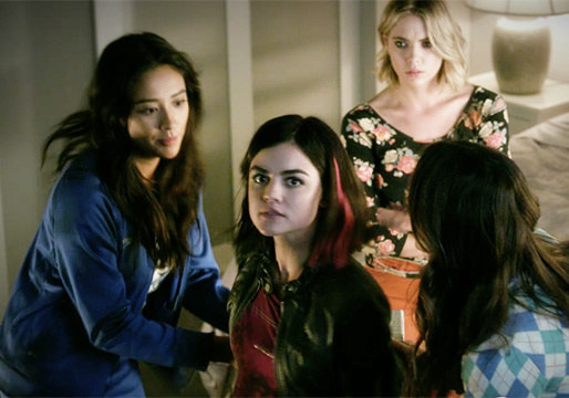 31.Forced to sign? What does that mean, FORCED?32.How long has Mona been in the pit this time?33.Man I've missed this show and the girls.34.Toy with C.D?!35.Closet of creepiness - "He's going to Kill Me" - M 36.Poor Mona37.THANK GOD RADLEY IS FINALLY CLOSED!38.Whose the guy in the hat? Charles, Andrew, or is it NOBODY IMPORTANT39.This is so dumb Ali! 40.Don't get in the car! Are you stupid?41.Apparently you are!42.Ezra is worried... So am I!43.This is so creepy! 44.Parents, hang on! Hang On!45.Aria's hair is way shorter than it was in the first season. Same with Hanna.