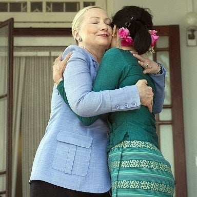 Suu Kyi meeting Hilary Clinton in 2011.