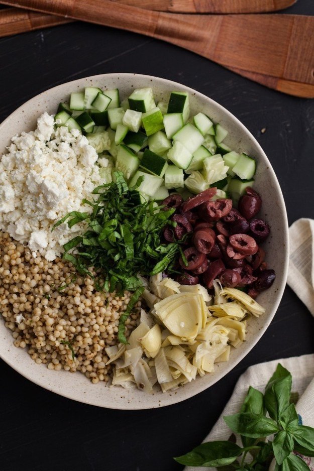 Artichoke is perfect in any salad bowl but this combination is to die for (not literally of course)