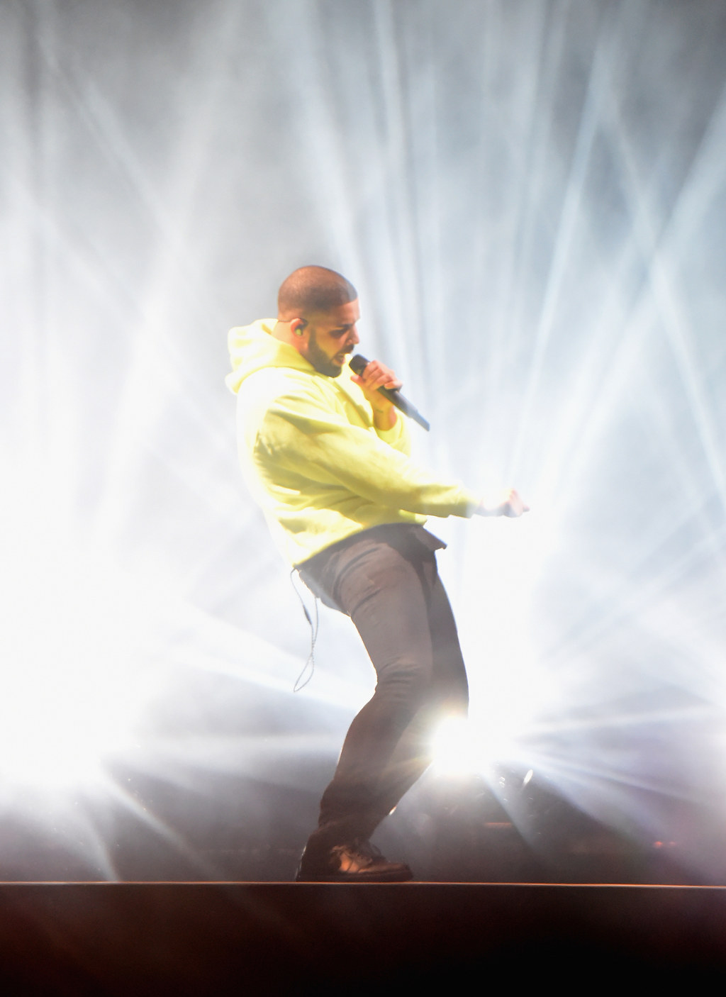 Drake's Pants Are The Only Thing You Need To See From The 2015 Gov Ball