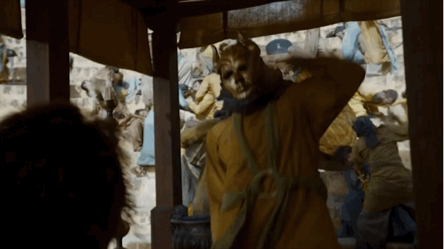 Alors que cette CONNASSE de Khaleesi les a abandonnés.