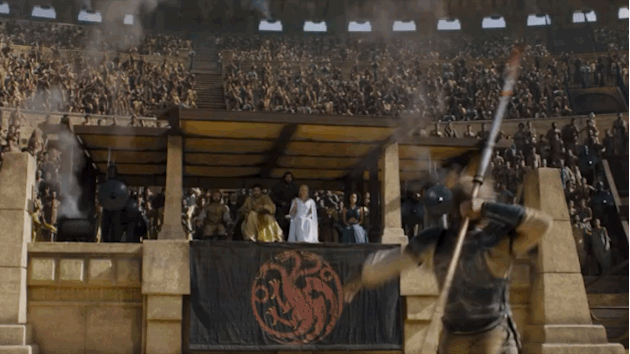 Pendant une seconde, j'ai cru que Jorah allait tuer Daenerys. Mais non.