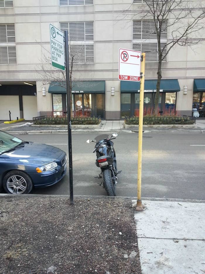 free parking downtown chicago