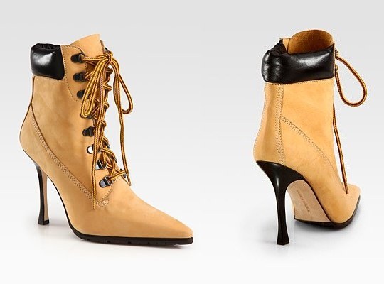Berühmt geworden durch Beyoncé in Crazy in Love von Beyoncé und Jenny from the Block waren es DIE Schuhe 2003.