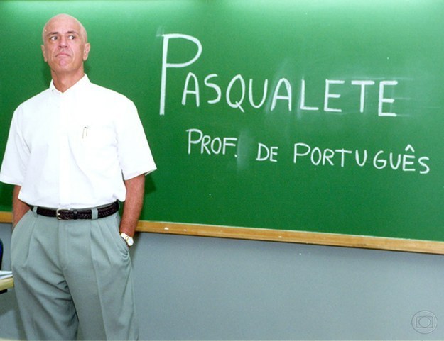 Onde todo mundo sonhou em estudar e ter aulas com o professor Pasqualete (Nuno Leal Maia), que segurava a barra de todo mundo.