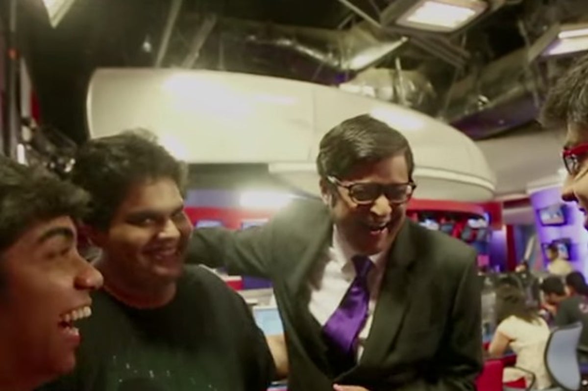 Watch This Hilarious Footage Of Arnab Goswami Joking With AIB Behind The  Scenes Of Their New Video