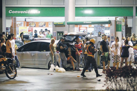 É essencial para saber para onde a galera vai, se alguma balada esta boa, se atualizar das novidades e muito mais.