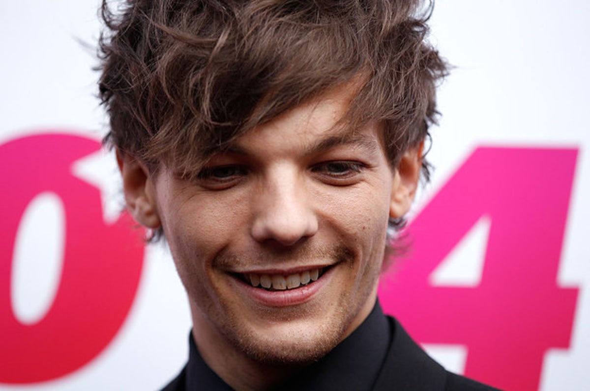 16 of the best gifts for Louis Tomlinson fans - United By Pop