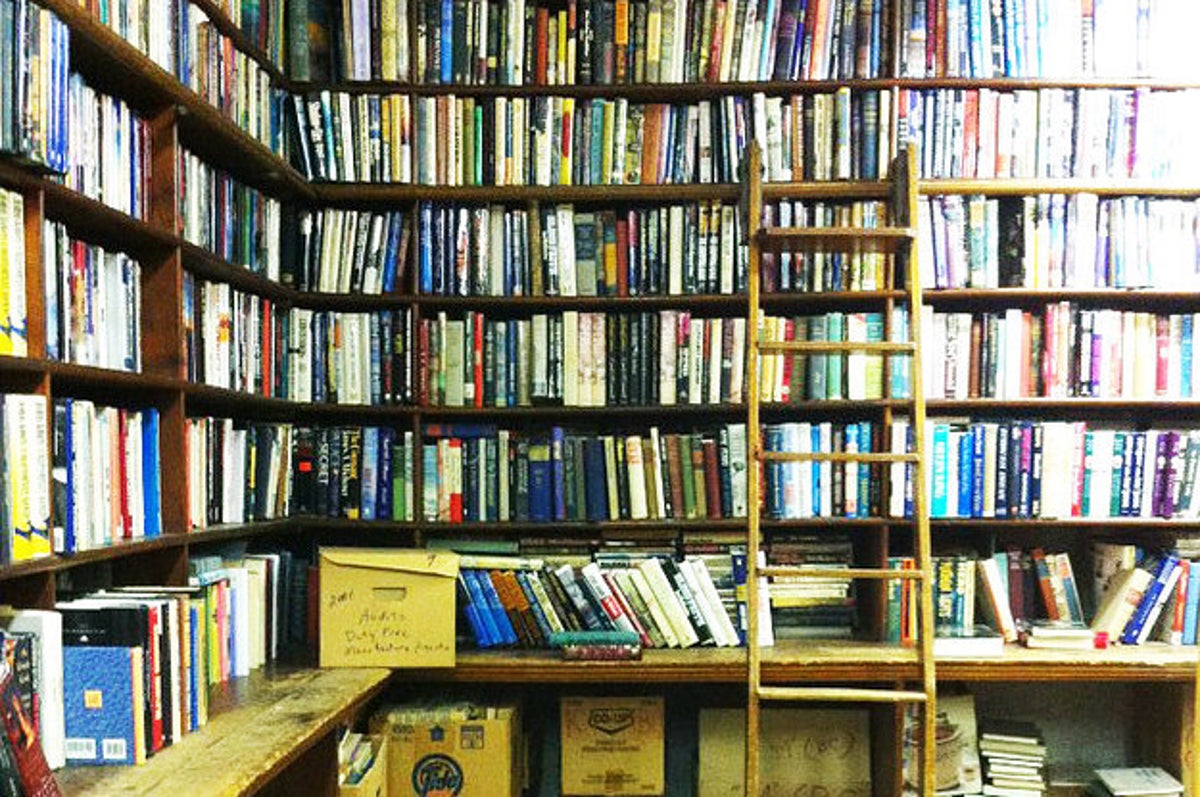 35 Charming Canadian Bookstores You Need To Visit, 49 OFF