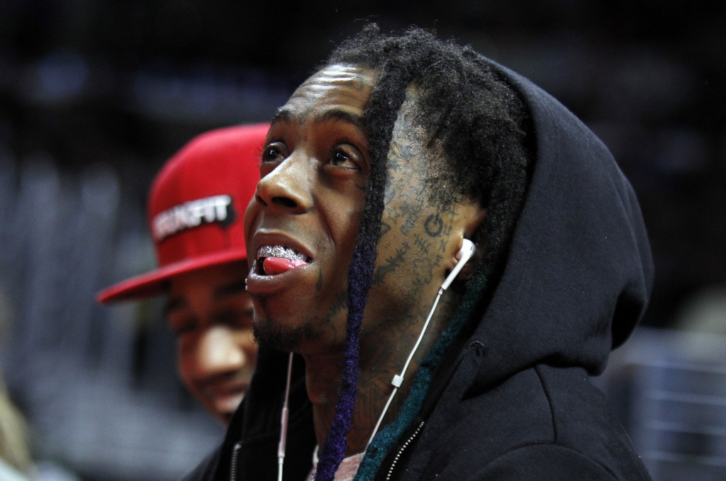 Lil Wayne с оружием
