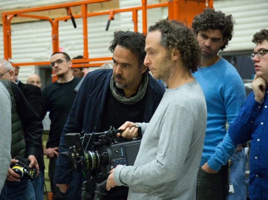 Alejandro González Iñárritu and Emmanuel Lubezki on the set of Birdman.