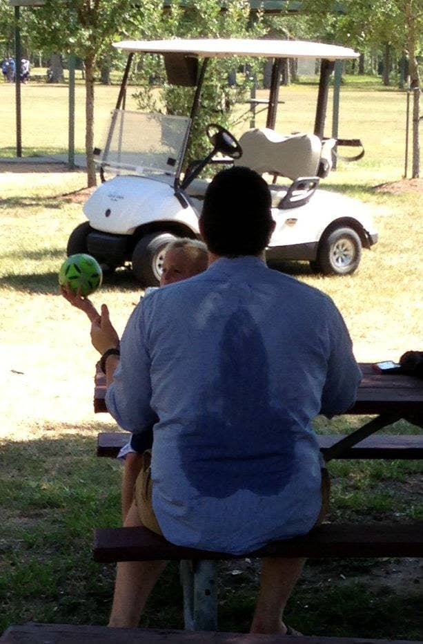 17 Awkward Situations Everyone Faces During Summer