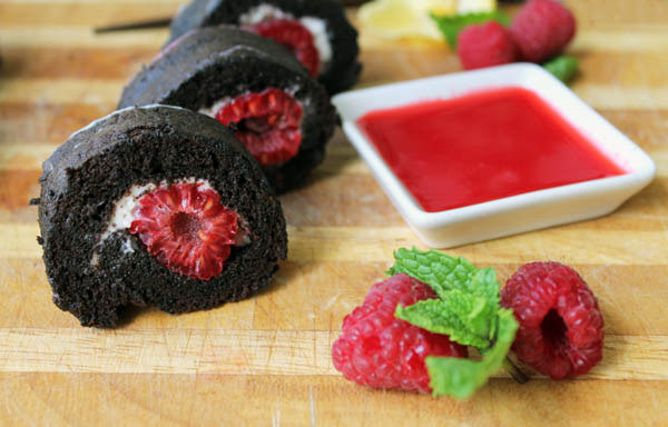 ALL YOU NEED IS:Chocolate Cake + Cream Cheese + Whipped Cream + Raspberry Sauce + Raspberries Click here for recipe.