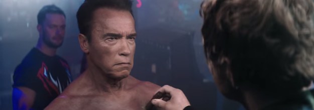Arnold Schwarzenegger Terminator 2 Bar Scene