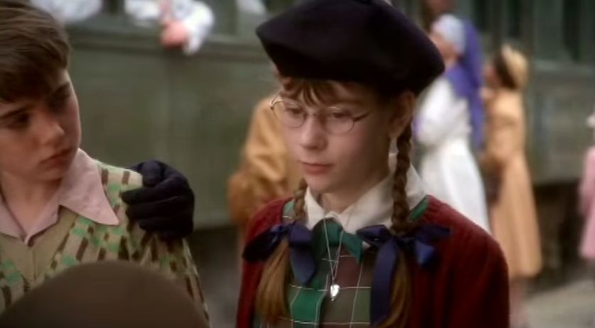 An Important Reminder That Molly Was The Best American Girl Doll Of All ...