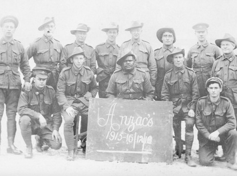 Private Alfred Jackson Coombs (front row, centre) served at Gallipoli in the Australian Heavy Battery.