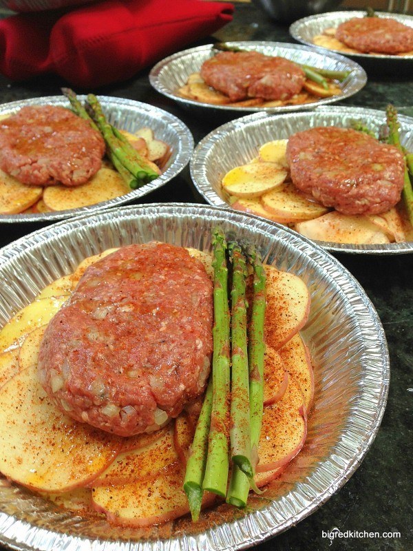 Tin Foil Meat, Potato, and Veggie Bowls