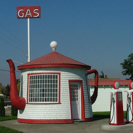 Teapot gas station
