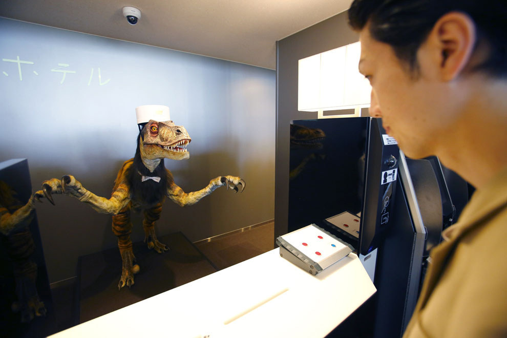 This Robot-Operated Japanese Hotel Will Take You To The Future