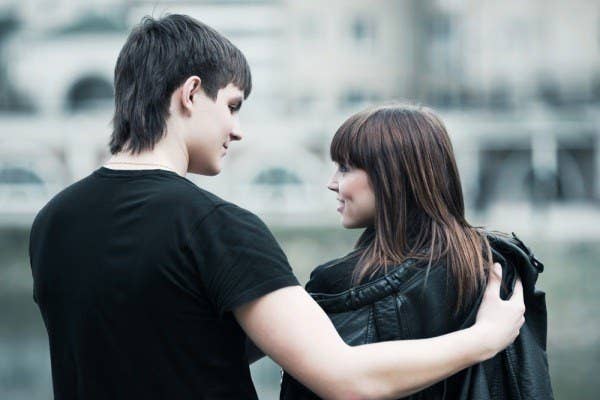 If she appears to be cold, take off your jacket and drape it over her. You can warm up later. This lets her know that she's like super important to you and you're willing to sacrifice your own well being to make sure that she is comfortable.