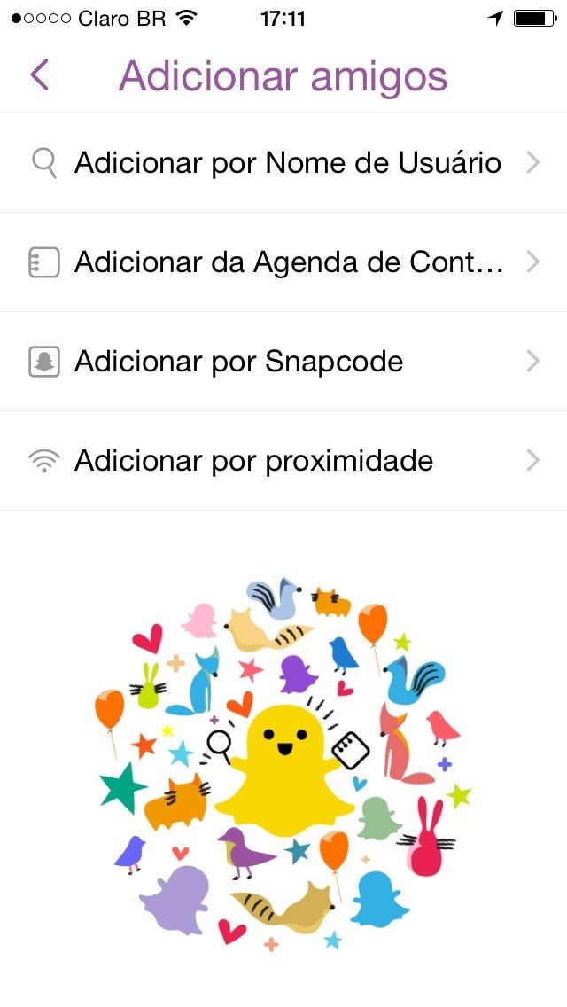 As duas primeiras formas são mais básicas: pelo nome do usuário ou pela sua agenda de contatos. A terceira forma é a mais fácil e legal, que é o Snapcode, que vamos mostrar no item abaixo. E o último é por proximidade. Essa forma é pouco usada e funciona como um Bluetooth, onde uma pessoa perto de você liga a proximidade dela e consegue se conectar a você (caso você também tenha ligado a sua proximidade).