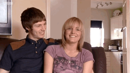 Look at Jade and Levi, having a lovely romantic afternoon down by the canal.