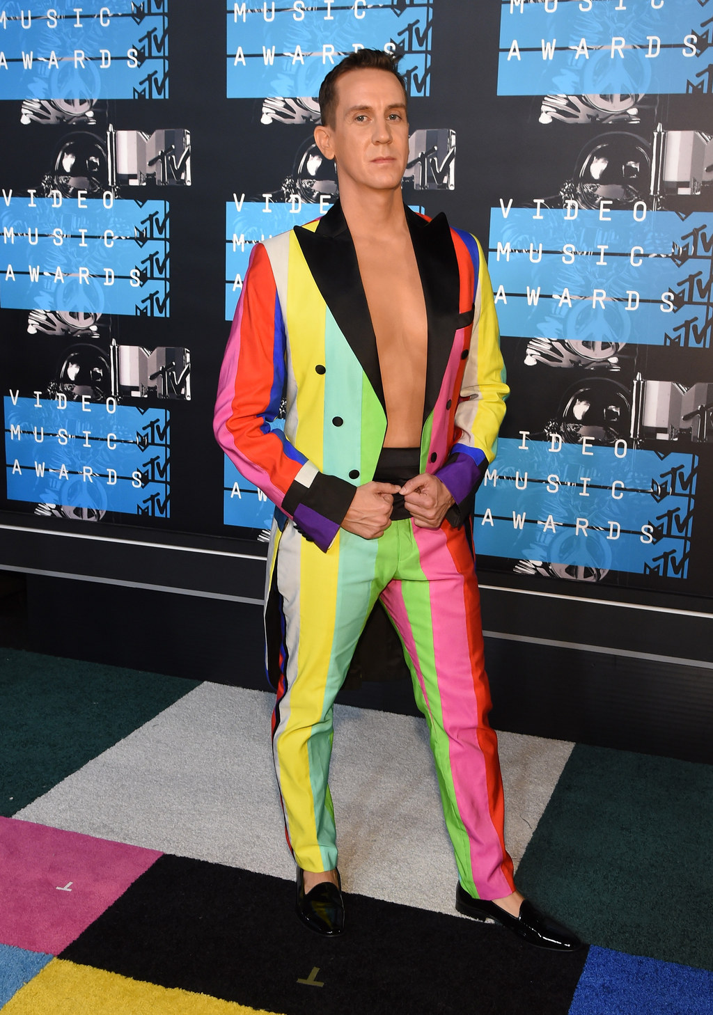 Does anyone still understand what this suit references?
