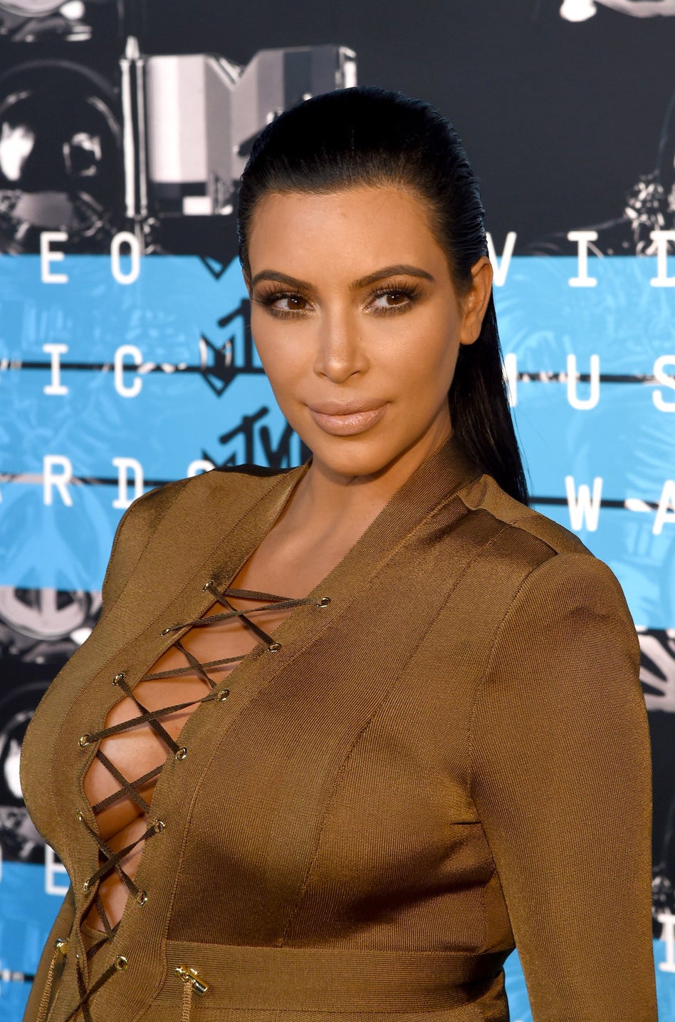 Kim Kardashian West and Kanye West on the VMA Red Carpet 2015