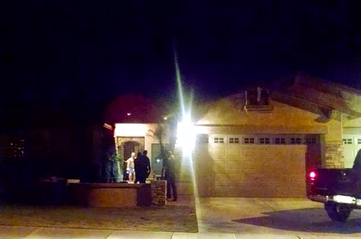 Bounty Hunters Mistakenly Surround Police Chief's Home After Getting ...