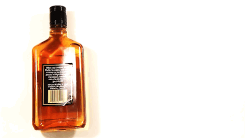 "Da Alkohol ein Beruhigungsmittel ist, schaltet sich langsam der Bereich im Gehirn ab, der für die Kontrolle grundlegender Lebensfunktionen wie Atmen oder die Herzfrequenz zuständig ist", so die Erklärung von AsapSCIENCE.