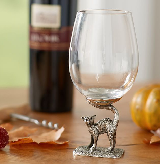 Find Halloween Cat Wine Glass here.