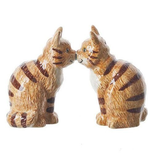 Find Cat Salt and Pepper Shakers here.