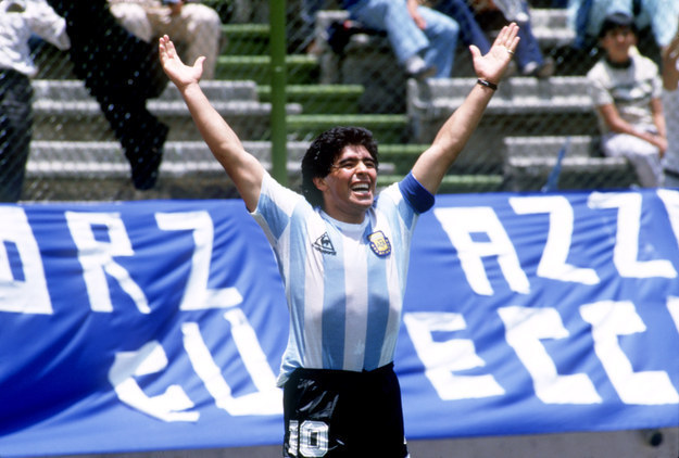 Dieguito foi um mito do futebol mundial, mas também não conseguiu chegar ao topo do futebol Europeu. Conseguiu grandes feitos pelo modesto Napoli, como vencer o campeonato nacional mais de uma vez. Apesar disso nunca conseguiu vencer a UCL.