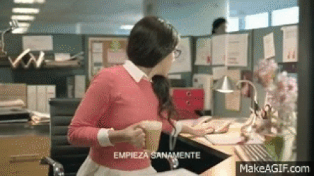 Oh, noooo. ¿Qué le va a decir?, ¿La irá a botar? Qué nervios.