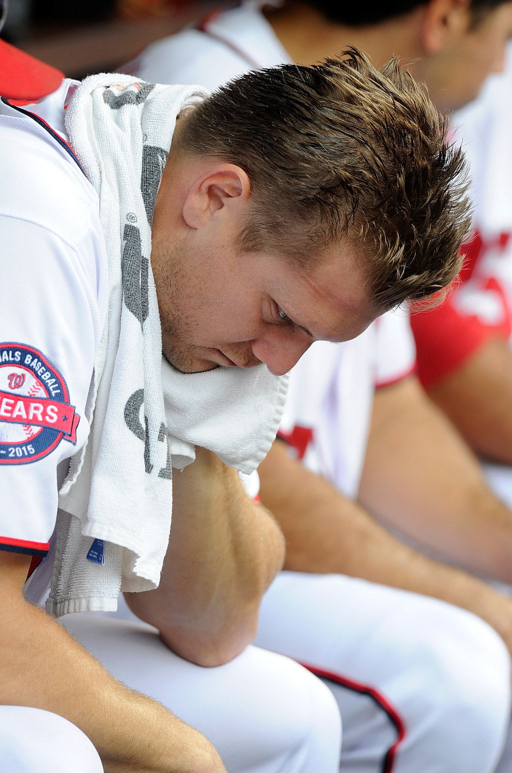 Nationals' Jonathan Papelbon and Bryce Harper brawl in dugout, Washington  Nationals