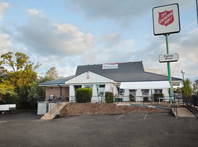 This Is What Pizza Huts Look Like Now