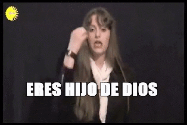 Cuando en 2014 María Bellido Durán tuvo que ser operada de un tumor maligno, 7 de sus 16 hijas le prometieron a Dios que si ella salía bien, crearían una banda de pop para agradecerle. Desde entonces Alba, María, Flor, Estel, Victoria, Patricia y Montserrat ya editaron cinco discos, y a pesar que la semana pasado la matriarca falleció, ellas seguirán con este proyecto que superó el bizarro y grotesco para volverse de culto en redes.Y claramente Dios tiene un humor retorcido, sino no se explica que haya querido que las hermanas Bellido Durán salgan al mercado musical con este primer hit: "Busca la verdad"