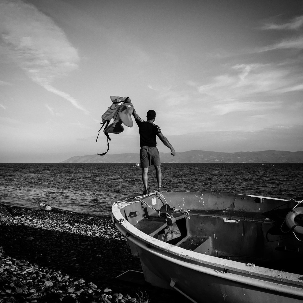 Mengenal Life Jacket / Baju Penolong Yang Ada Di Atas Kapal ginarisblog