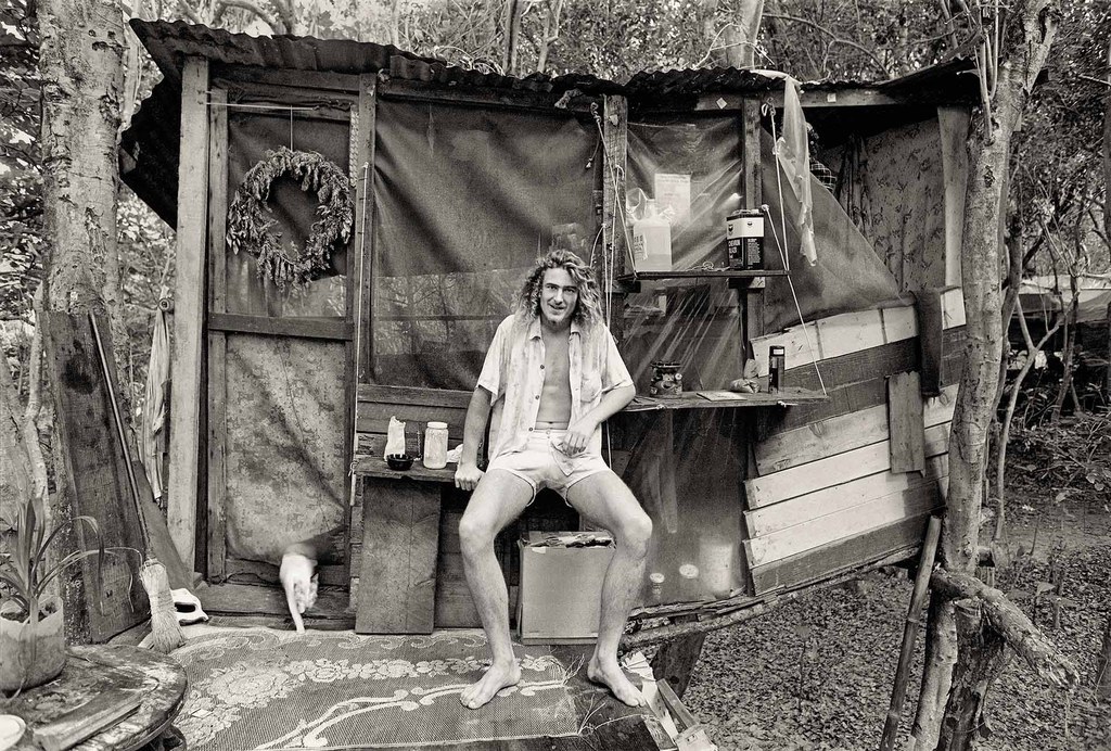 Extraordinary Vintage Photos Reveal Hawaiis Hippie Treehouse Community