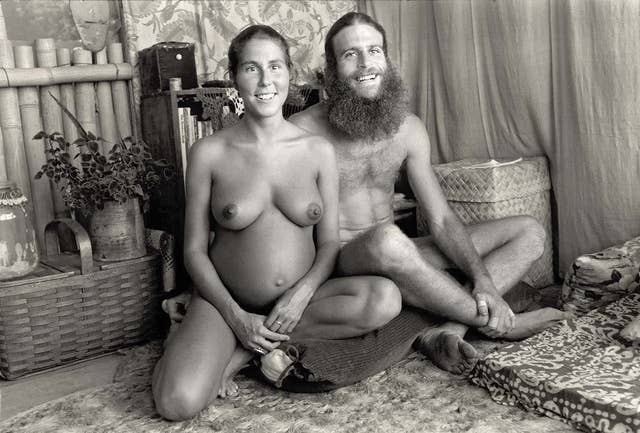 Vintage Nudist Porn Videos - Extraordinary Vintage Photos Reveal Hawaii's Hippie Treehouse Community