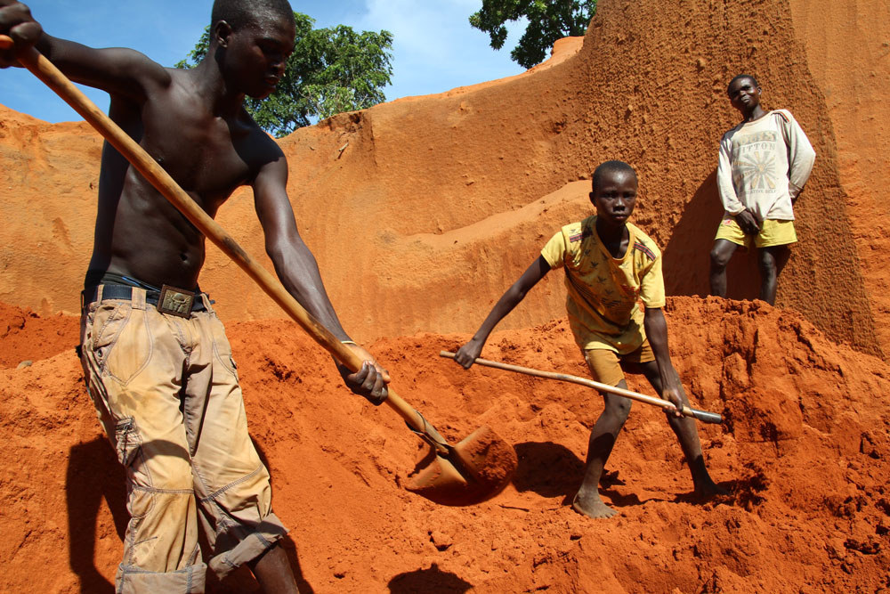 Thousands Of Carats Of Blood Diamonds May Be Set To Hit World Markets