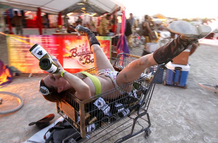700px x 458px - 37 Of The Most Insane Pictures Ever Taken At Burning Man