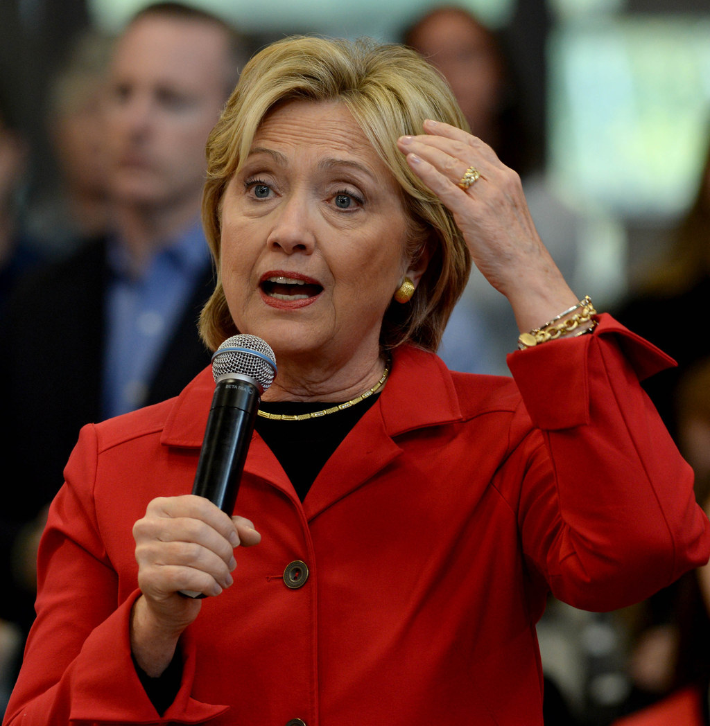 Hillary Clinton: On ne présente plus l'ancienne Secrétaire d'État sous Barack Obama et première dame sous Clinton. Elle est en tête des sondages (même si Bernie Sanders est très proche en deuxième position).