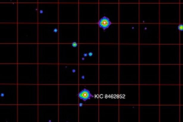 Desde su descubrimiento, este astro ha mantenido un patrón irregular de parpadeos. Según Jason Wright, de la Universidad de Penn State, podrían ser aliens.