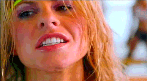 Hay otros lugares, pero a esa persona parece gustarle el calor humano. Literalmente.