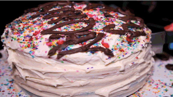 One hundred times more Insta-worthy than that monochromatic chocolate cake. Recipe here.
