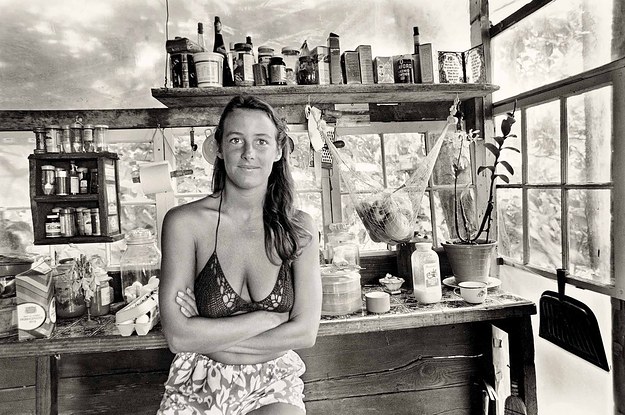 Hawaiian Topless - Extraordinary Vintage Photos Reveal Hawaii's Hippie ...